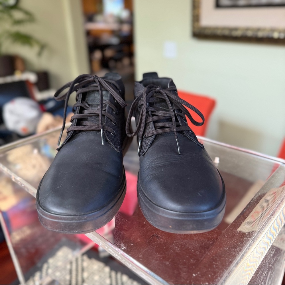 Timberland Men's Davis Square Chukka Boot - excellent condition